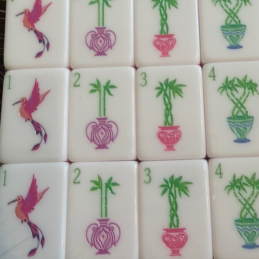 Botanical Triple Layer American Mahjong Tiles Peach Pearl  Hummingbird Tiger